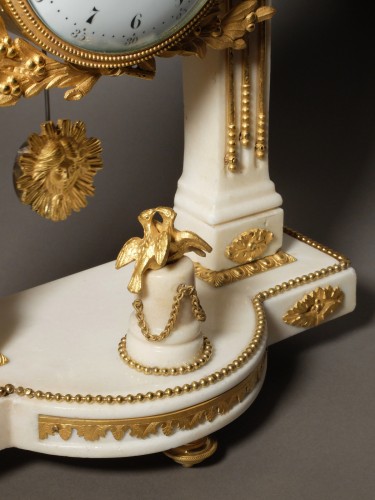 Antiquités - Pendule portique d'époque Louis XVI