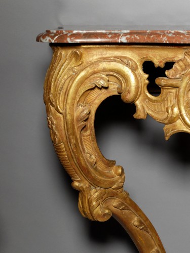 Mobilier Console - Console d'époque Régence en bois doré