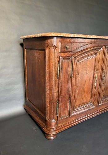 Furniture  - 18th Century hunting buffet 