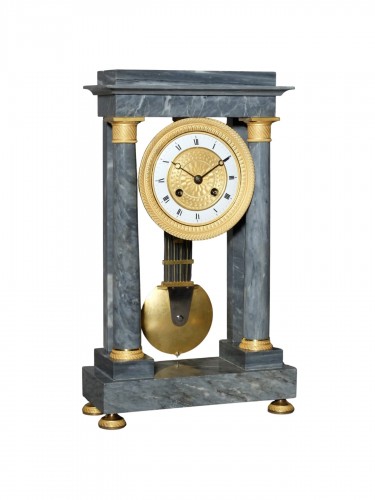 Pendule Directoire en marbre bleu turquin