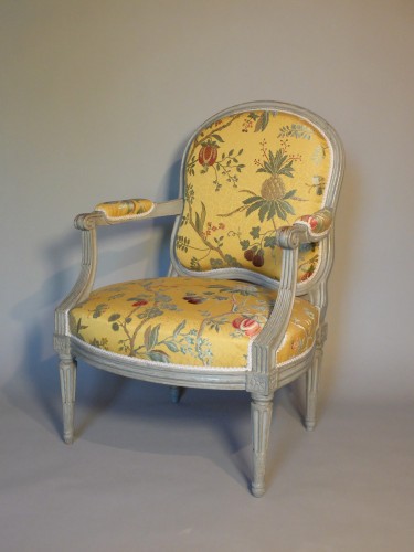 Pair Of Louis XVI Period Armchairs "à La Reine" - Seating Style Louis XVI