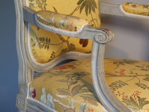 Pair Of Louis XVI Period Armchairs "à La Reine" - Louis XVI