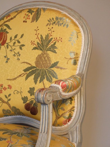 Louis XVI - Pair Of Louis XVI Period Armchairs "à La Reine"