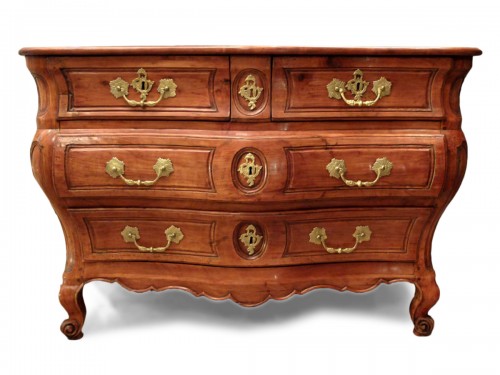 Commode d'époque Louis XV du sud-ouest de la France