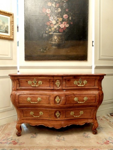 Commode d'époque Louis XV du sud-ouest de la France - Louis XV