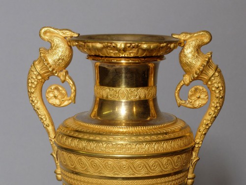 Objet de décoration Cassolettes, coupe et vase - Paire de vases empire en bronze doré