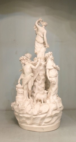Groupe allégorique en biscuit - Paris, fin XVIIIe siècle - Céramiques, Porcelaines Style Louis XVI