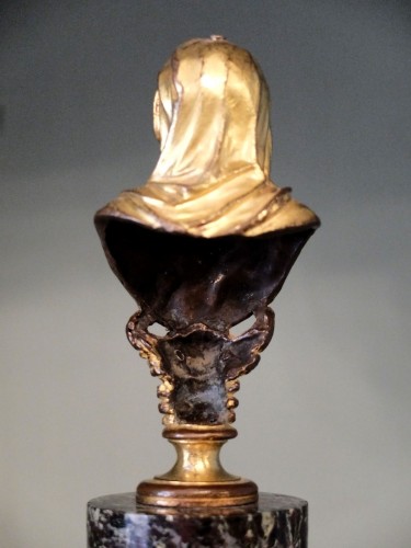 Buste de vestale en bronze doré d'époque Louis XIV - Antiquités Olivier Alberteau