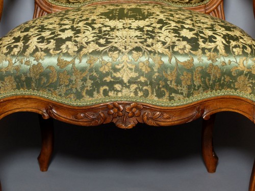 Louis XV - Paire de fauteuils Louis XV à la Reine estampillée C.L. BURGAT