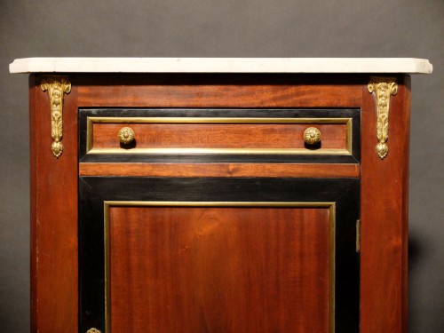 Pair of Louis XVI period corner cabinet - 