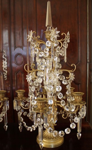 Luminaires Bougeoirs et Chandeliers - Paire de girandoles en cristal de Baccarat - Époque Napoléon III