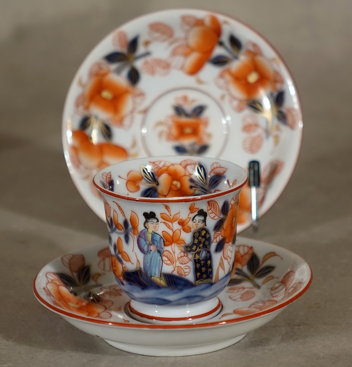 Service à café à décor tricolore en porcelaine de Bayeux - Période Langlois