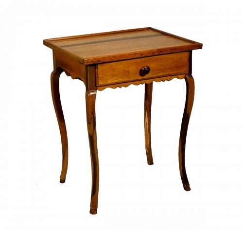 Table Louis XV en bois de gaïac - La Rochelle XVIIIe siècle