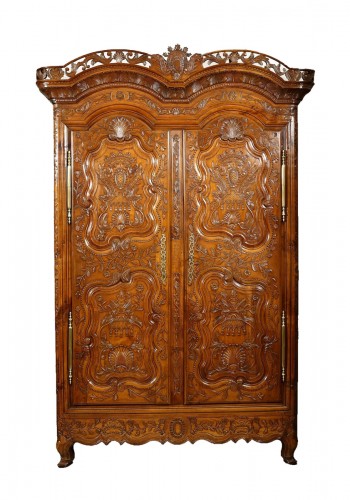 French &quot;rennaise&quot; wedding cabinet or Armoire signed Charles Croizé and dated 1801