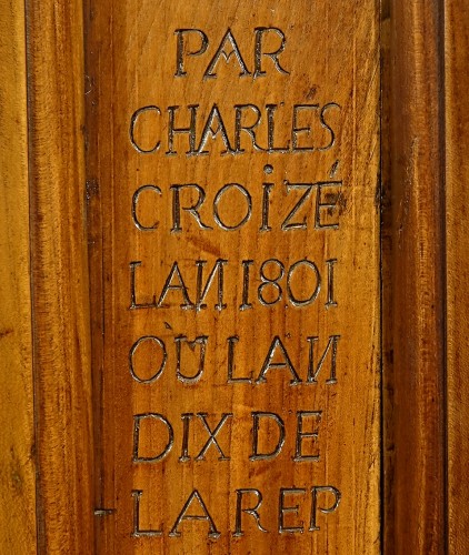 Armoire de mariage rennaise signée Charles Croizé et datée 1801 - Mobilier Style Directoire