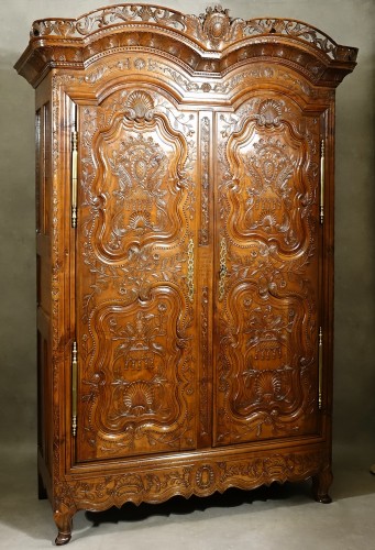 Armoire de mariage rennaise signée Charles Croizé et datée 1801 - Directoire