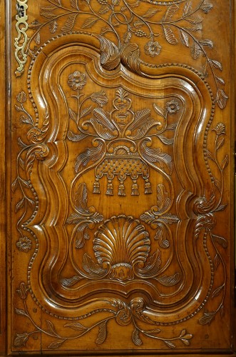 Antiquités - Armoire de mariage rennaise signée Charles Croizé et datée 1801