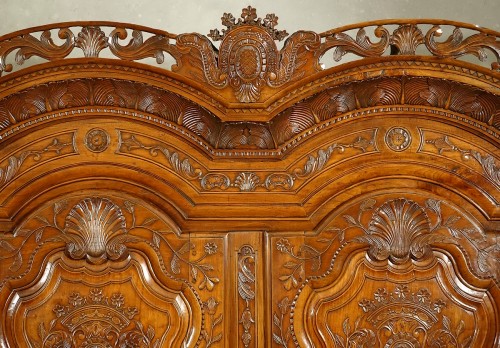 Antiquités - Armoire de mariage rennaise signée Charles Croizé et datée 1801