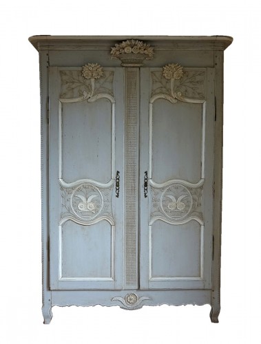 Carved and lacquered Norman wedding cabinet or Armoire - Haute-Normandie