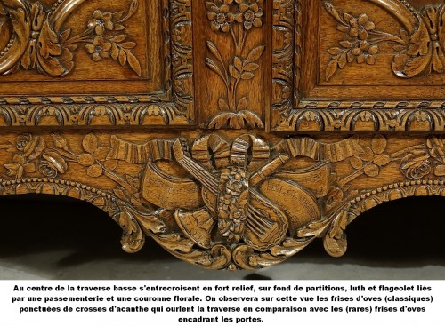 Antiquités - Armoire de mariage d&#039;armateur en chêne sculpté. Fécamp, XIXe siècle