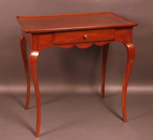 Bordelaise table called &quot;cabaret&quot; Cuban mahogany antique eighteenth - 