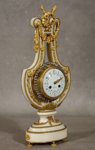 Pendule lyre néoclassique - Paris époque Napoléon III - Horlogerie Style Napoléon III