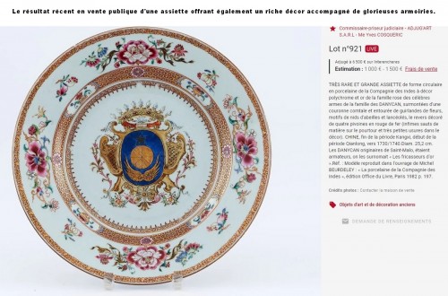  - Paire d'assiettes en porcelaine de la Cie des Indes à décor armorié