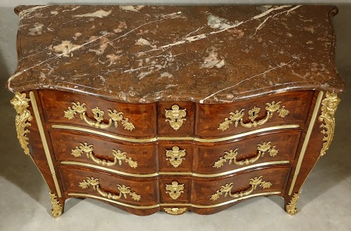 Important Regence commode attributed to Doirat - 
