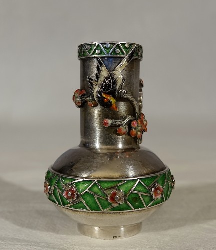 Petit vase argent et émaux - Japon ère Meiji - Arts d