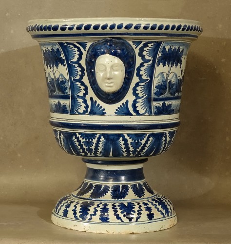 Grand vase à oranger - Nevers fin XVIIe début XVIIIe - Céramiques, Porcelaines Style Louis XIV