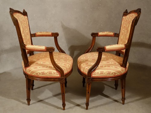 Seating  - Suite of 4 Louis XVI armchairs stamped Pillot, Nîmes 18th century