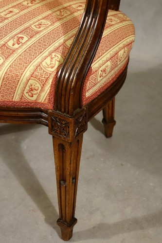 Antiquités - Suite of 4 Louis XVI armchairs stamped Pillot, Nîmes 18th century