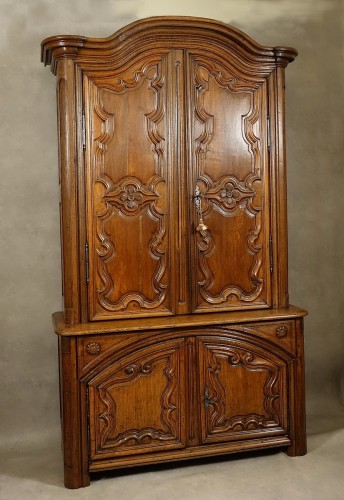 Buffet deux corps de chasse et de présentation XVIIIe - Mobilier Style Régence
