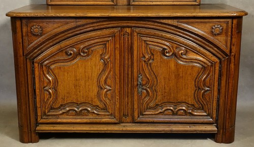 Buffet deux corps de chasse et de présentation XVIIIe - Régence