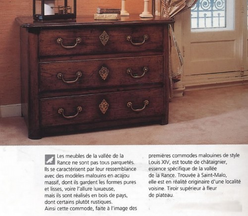 Antiquités - Commode de la Vallée de la Rance