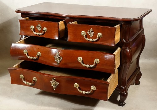 Antiquités - Commode de port bordelaise en acajou massif