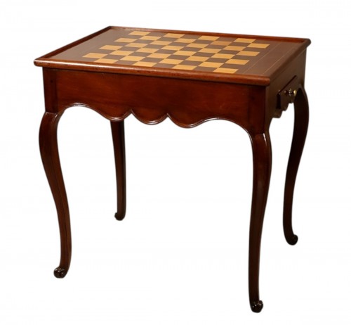 Table en cabaret à jeu de trictrac et d'échec en acajou - Nantes XVIIIe