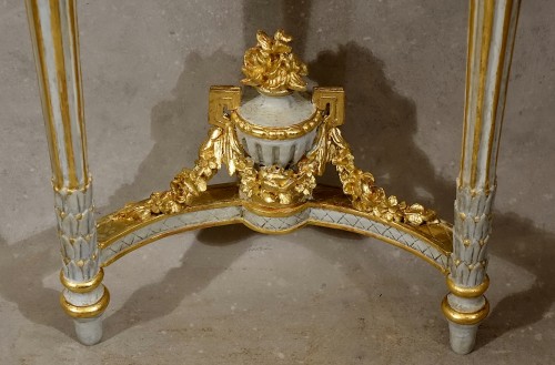 XVIIIe siècle - Petite console d’époque Louis XVI