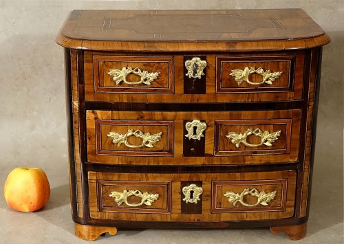 Louis XIV - Commode de maîtrise Louis XIV - Grenoble premier tiers du XVIIIe