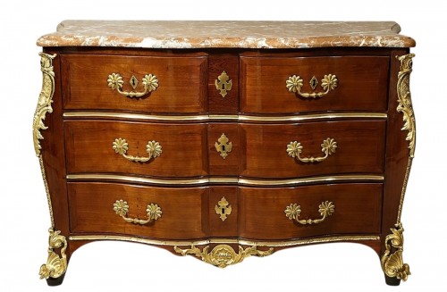 Commode Régence en amarante par François Lieutaud