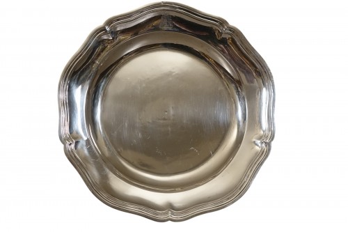Plat en argent XVIIIe