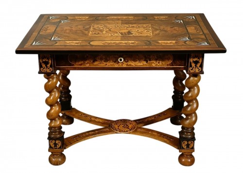 Table Louis XIV en marqueterie dans le style d'Augsbourg - Innsbruck XVIIe
