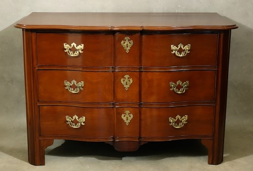 Mobilier Commode - Commode de port Louis XIV en acajou massif