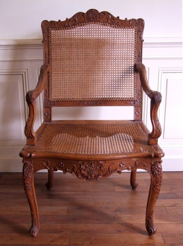 Fauteuil de Cabinet en hêtre d'époque Régence