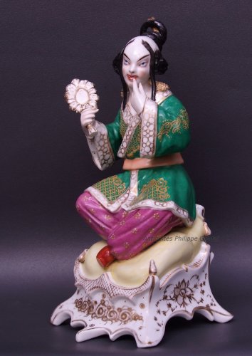 Céramiques, Porcelaines  - Paire de Chinois par Jacob petit en porcelaine de Bayeux