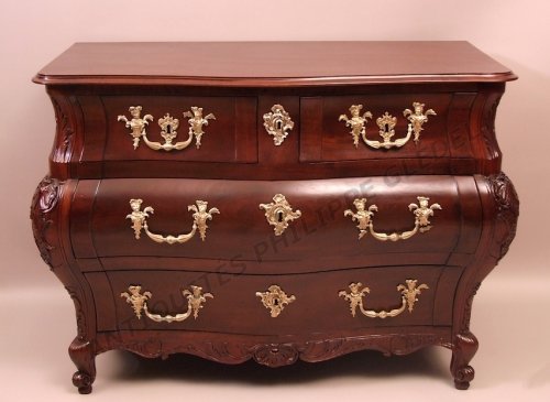 Commode de port rochelaise en acajou de Cuba