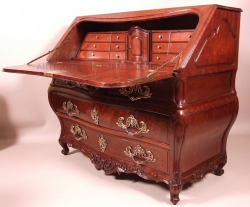 Commode scribanne en acajou moucheté - Bordeaux XVIIIe siècle - Antiquités Philippe Glédel