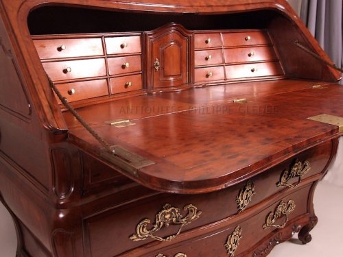 18th century speckled Cuban mahogany Commode &quot;scribanne&quot;, Bordeaux France - Louis XV