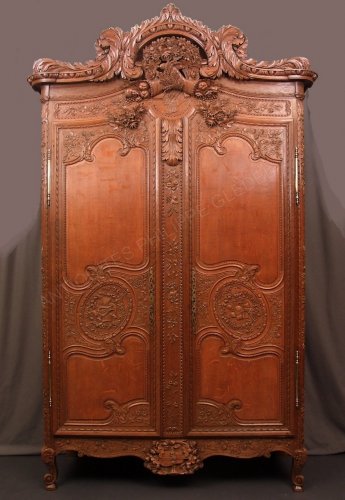 Armoire de mariage fécampoise