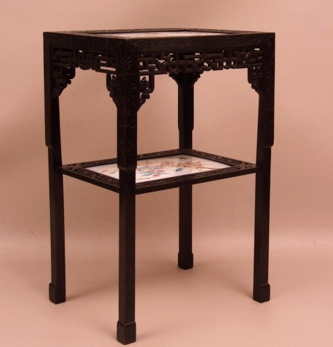 Mobilier Table & Guéridon - Petite table dans le goût de l'Extrême-orient